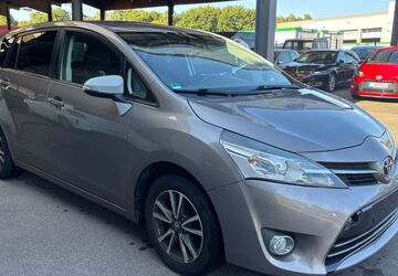 Toyota Verso 177.000 km 5.250 &euro; Essen 45356
