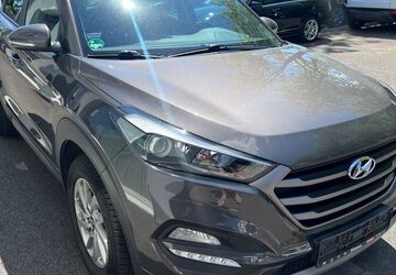 Hyundai TUCSON 118.000 km 13.999 &euro; Recklinghausen 45663