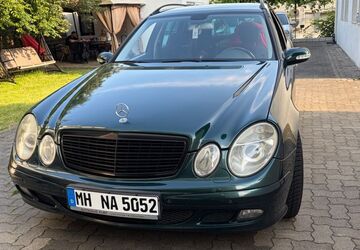 Mercedes-Benz E 320 273.400 km 5.000 &euro; Mülheim an der Ruhr 45481