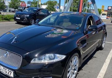 Jaguar XJ 240.000 km 9.900 &euro; Bochum 44803