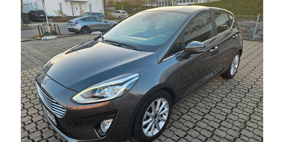 Ford Fiesta 76.500 km 9.950 &euro; dortmund 44269