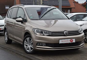 VW Touran 167.326 km 12.890 &euro; Dülmen 48249