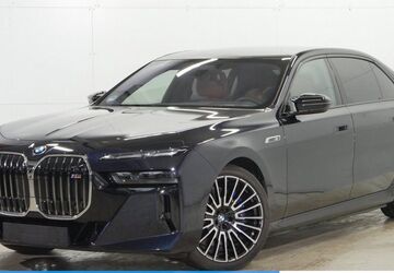 BMW i7 5.105 km 123.930 &euro; Mülheim 45472