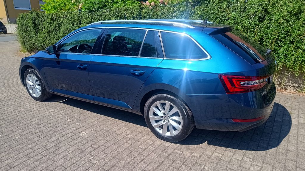 Skoda Superb 105.000 km 15.400 &euro; Dortmund 44388