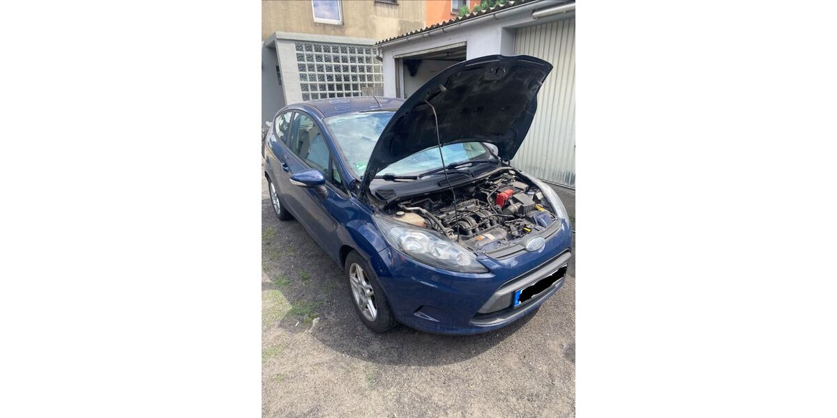 Ford Fiesta 244.848 km 2.400 &euro; Recklinghausen 45661