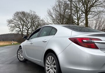 Opel Insignia 186.202 km 7.950 &euro; Lünen 44534