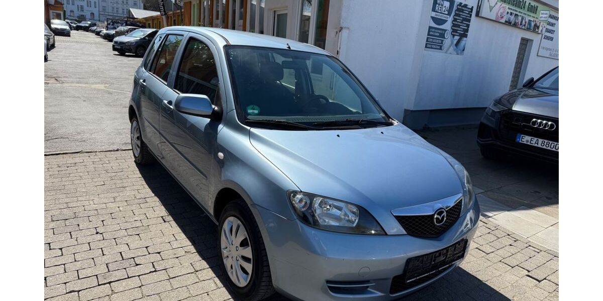 Mazda 2 164.000 km 2.400 &euro; Essen 45143
