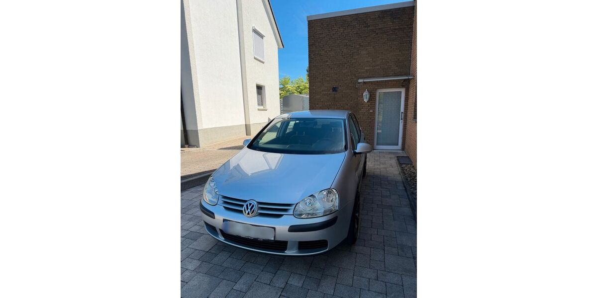 VW Golf 135.000 km 4.900 &euro; Recklinghausen 45659