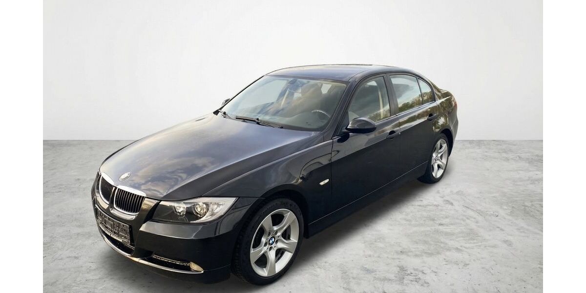 BMW 318 204.000 km 3.799 &euro; Essen 45309