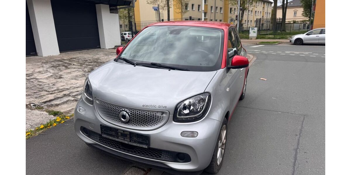 Smart ForFour 102.454 km 6.199 &euro; Dortmund 44388
