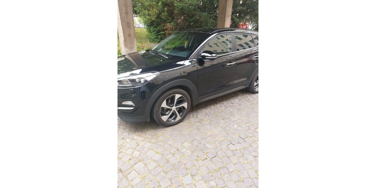 Hyundai TUCSON 126.000 km 15.850 &euro; Bochum 44894