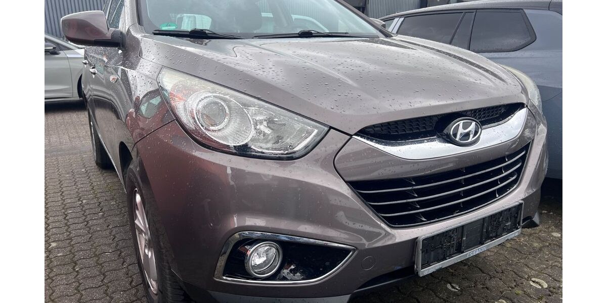 Hyundai ix35 79.800 km 8.890 &euro; Recklinghausen 45657