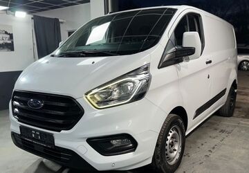 Ford Transit Custom 186.000 km 10.600 &euro; Essen 45356