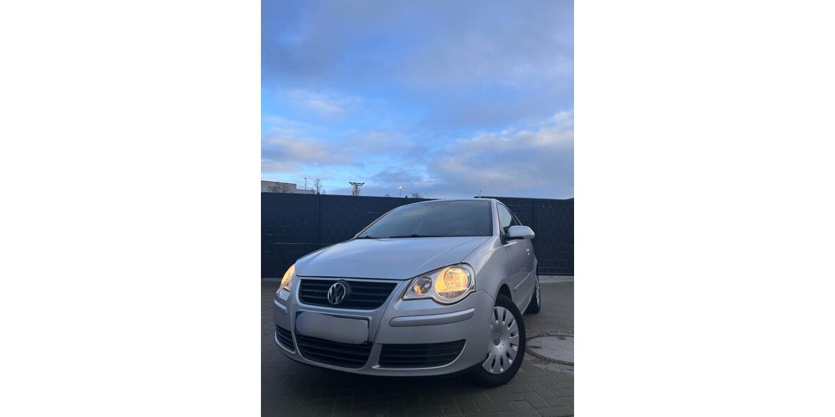 VW Polo 43.700 km 4.999 &euro; Essen 45359