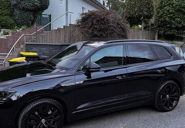 VW Touareg 13.850 km 54.399 &euro; Essen 45276