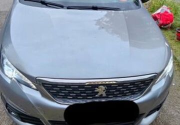 Peugeot 308 143.000 km 10.500 &euro; Recklinghausen 45659