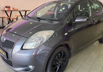 Toyota Yaris 200.000 km 2.490 &euro; Recklinghausen 45661