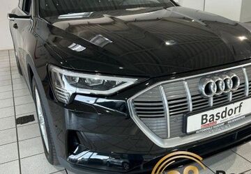 Audi e-tron 107.760 km 26.470 &euro; Gelsenkirchen 45881