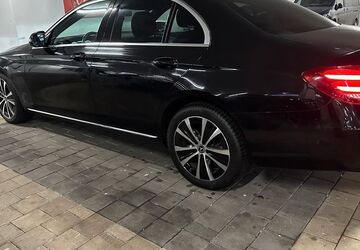 Mercedes-Benz E 300 57.500 km 33.800 &euro; Essen 45145