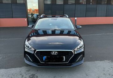 Hyundai i30 72.324 km 11.900 &euro; Essen 45141