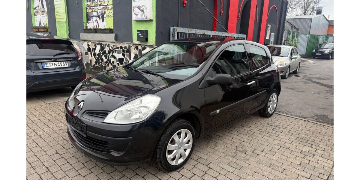Renault Clio 140.000 km 1.800 &euro; Essen 45359