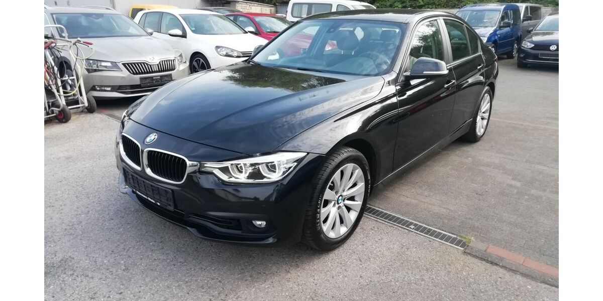 BMW 318 81.561 km 15.490 &euro; Essen 45309