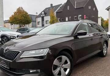 Skoda Superb 124.000 km 16.497 &euro; Herten 45699