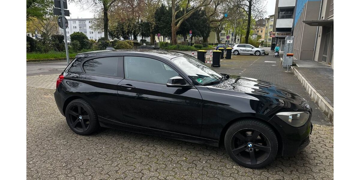 BMW 114 221.000 km 3.900 &euro; Essen 45307