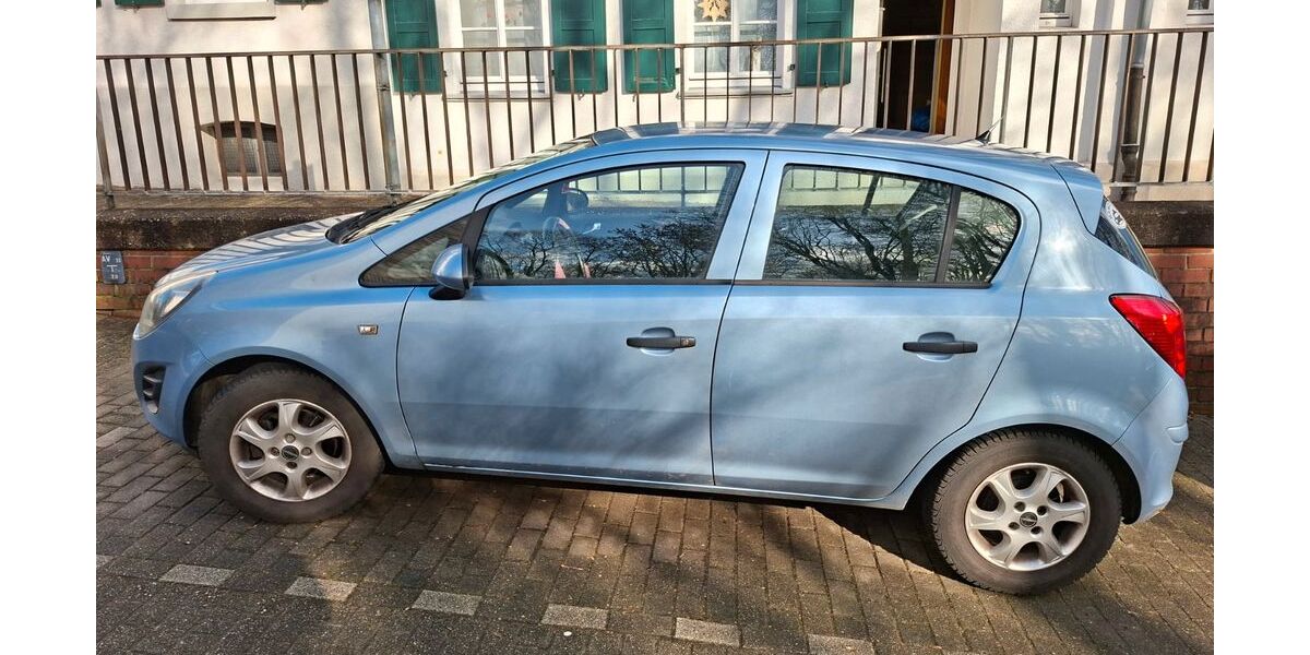 Opel Corsa 105.865 km 4.400 &euro; Hattingen 45527