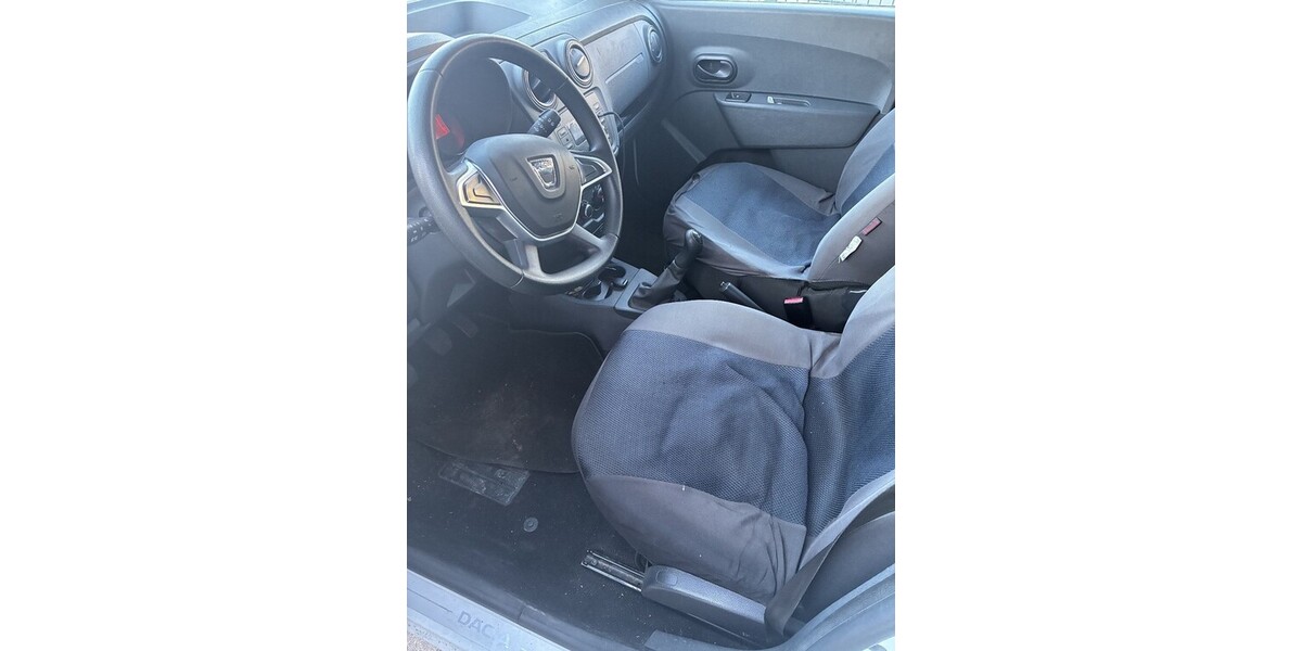 Dacia Lodgy 58.500 km 8.500 &euro; Oberhausen 46045