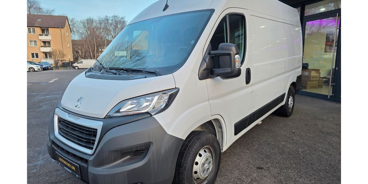 Peugeot Boxer 83.000 km 14.999 &euro; Recklinghausen 45661
