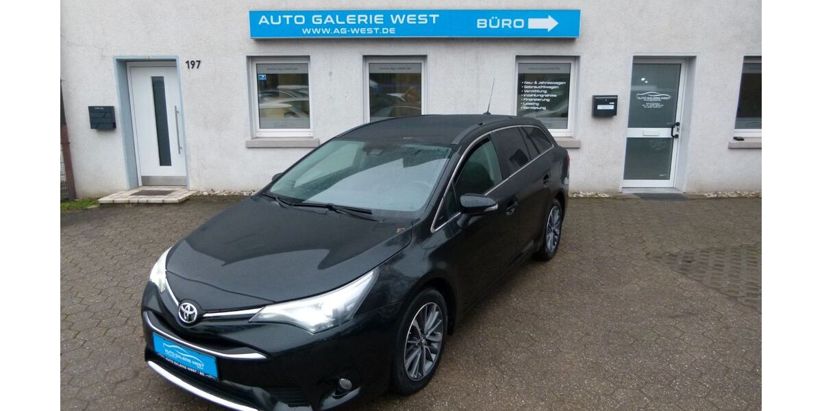Toyota Avensis 133.445 km 9.990 &euro; Bochum 44809