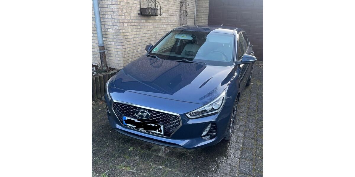 Hyundai i30 89.000 km 10.999 &euro; Lüdinghausen 59348