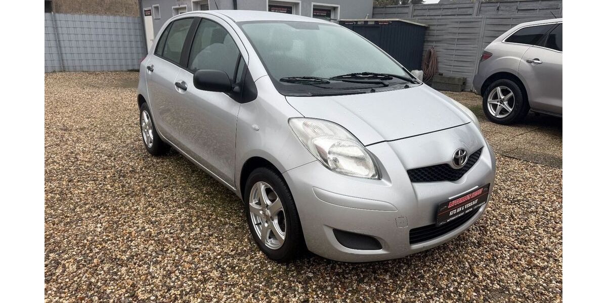 Toyota Yaris 153.593 km 3.990 &euro; Herten 45701