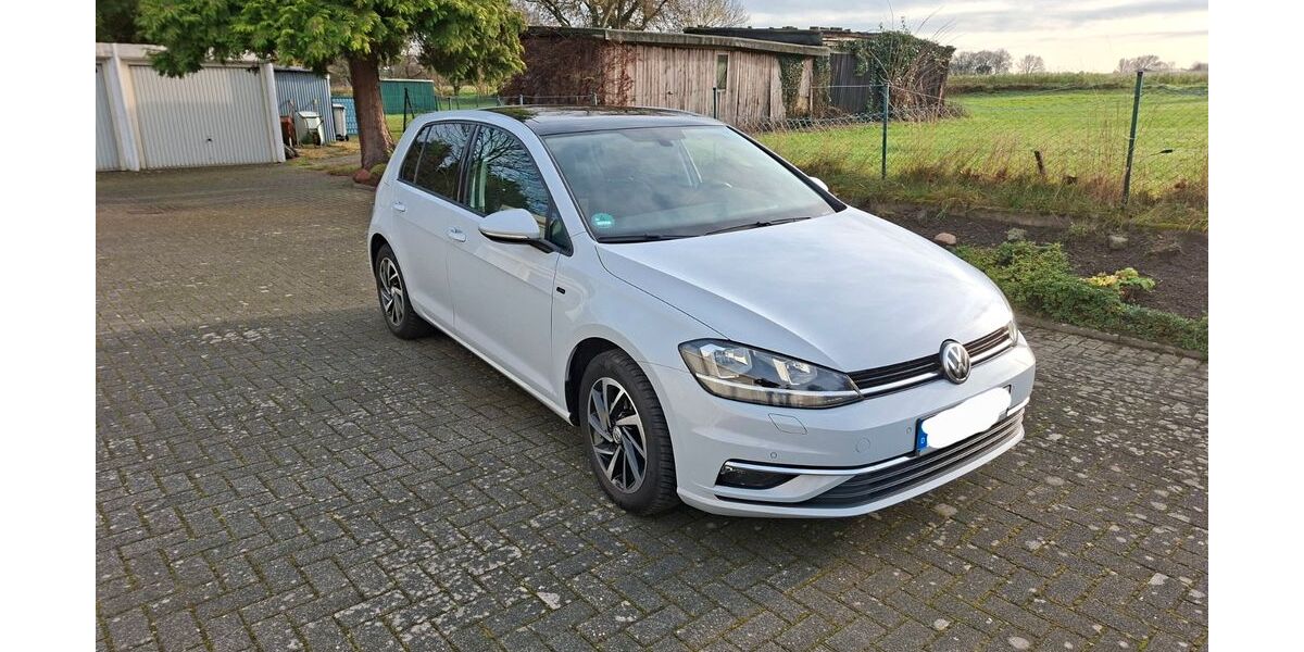 VW Golf 169.000 km 8.200 &euro; Recklinghausen 45659
