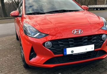 Hyundai i10 12.900 km 10.500 &euro; Essen 45359
